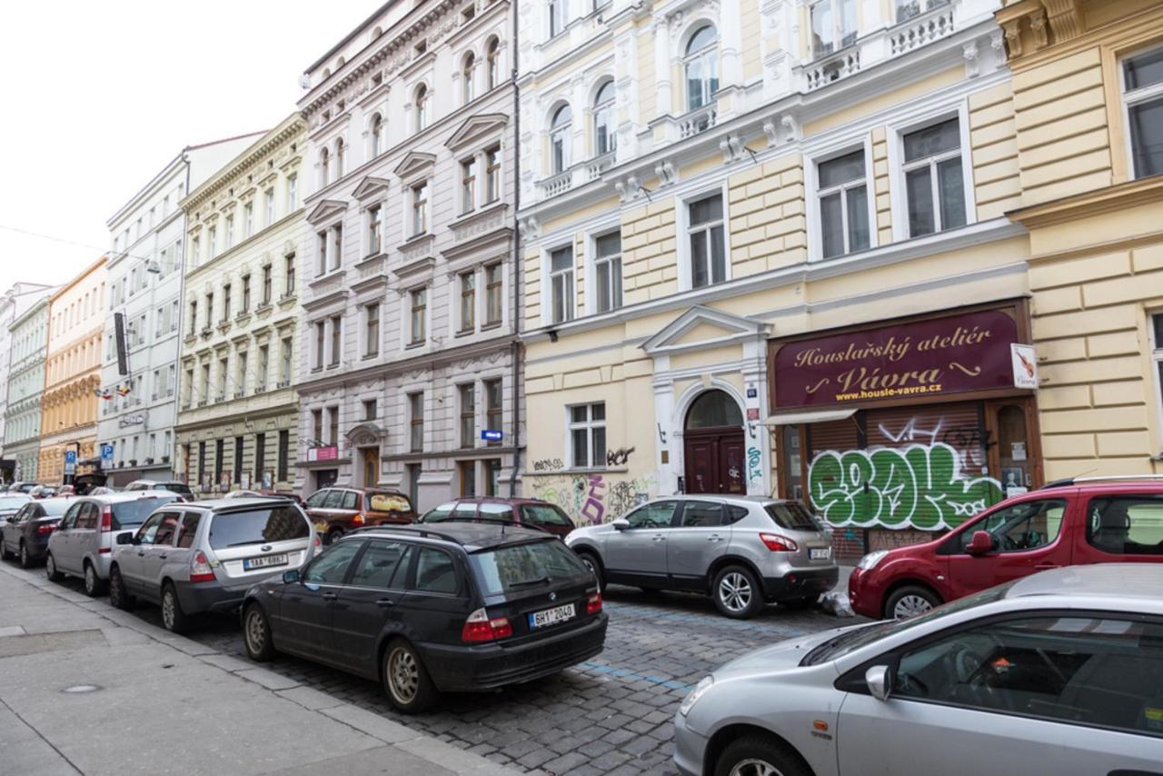 Welcome Apartments On Lublanska プラハ エクステリア 写真