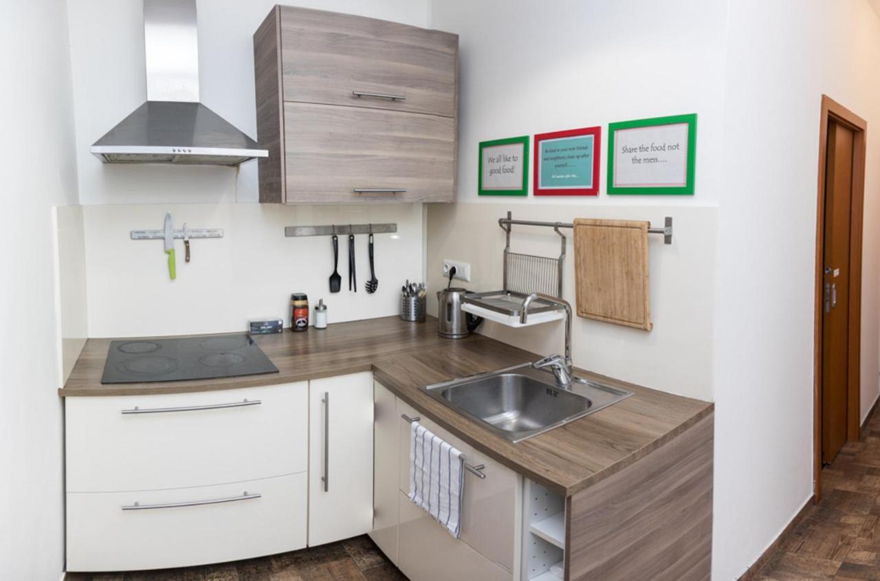 Welcome Apartments On Lublanska プラハ エクステリア 写真